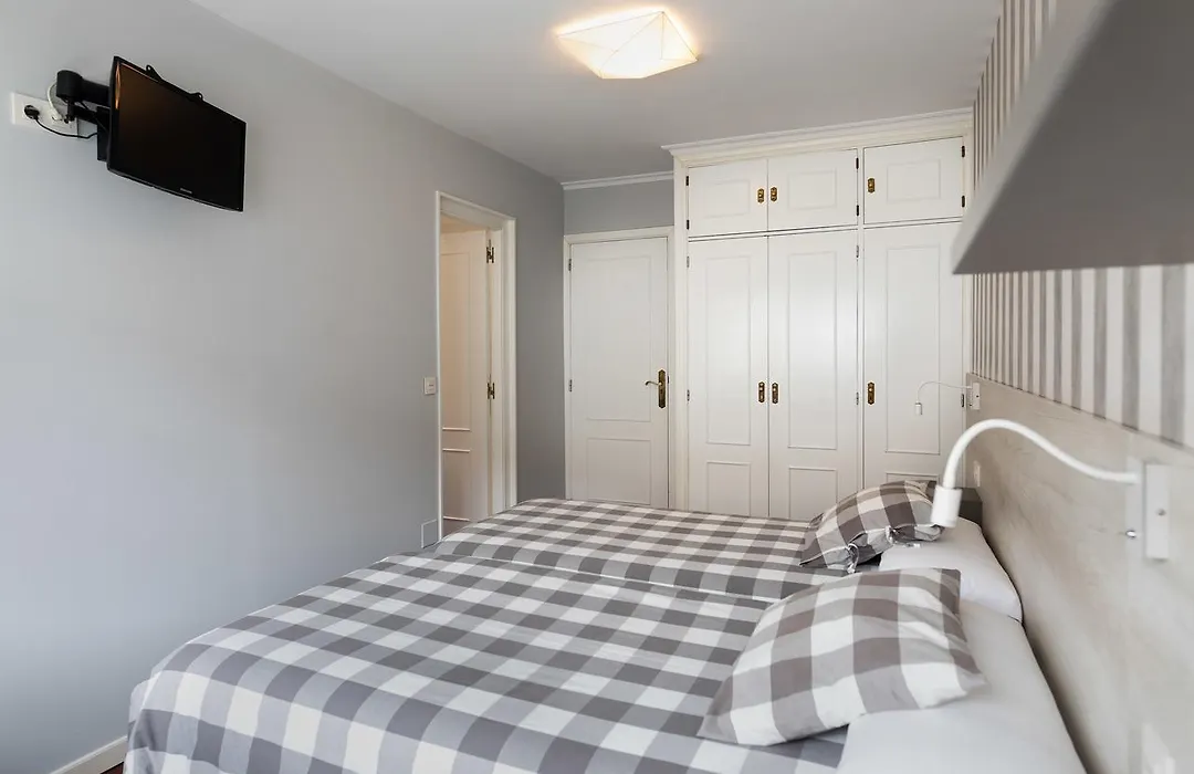 Pension Residencia F&F-1